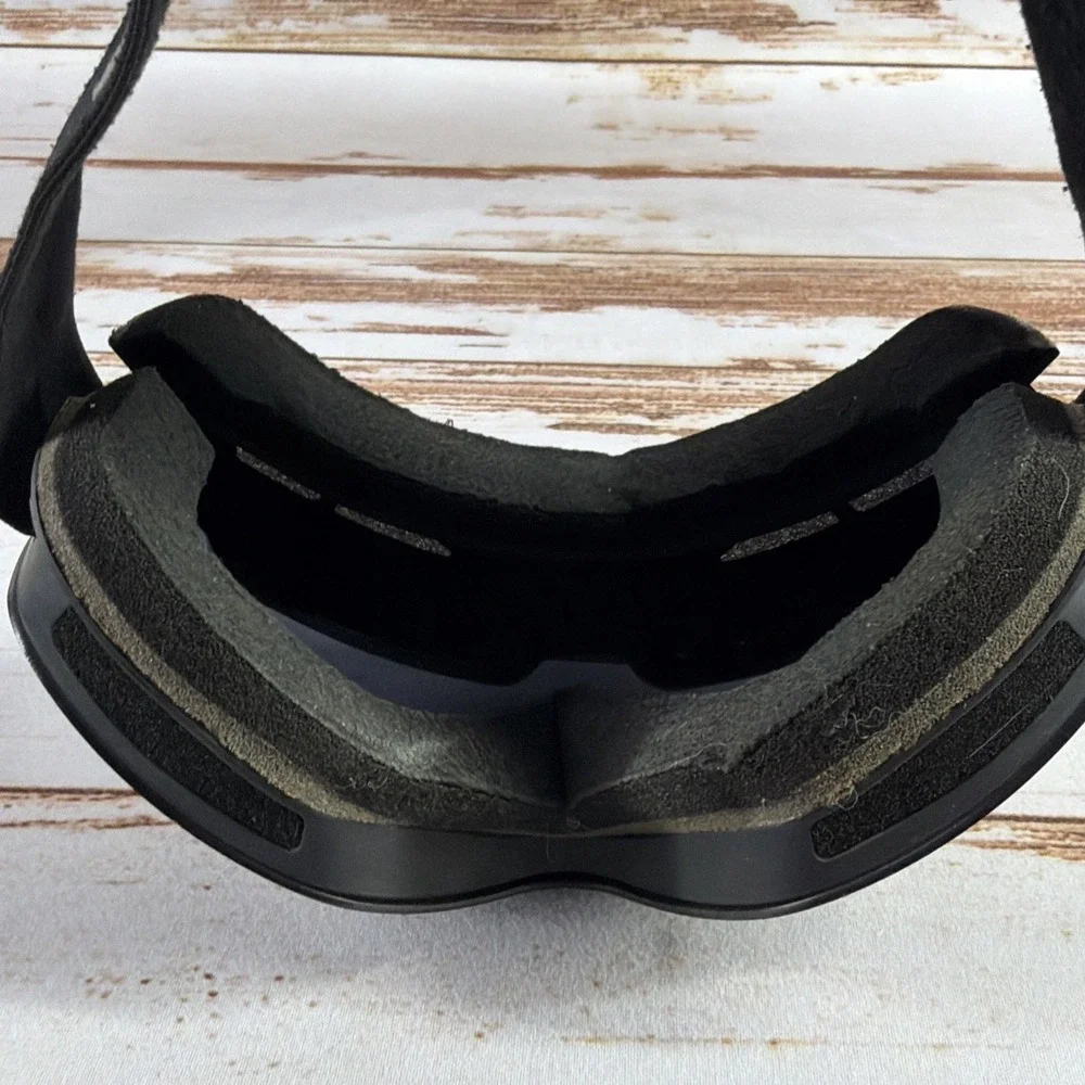 Gonex OTG Ski Goggles Large Black Frame Tinted Lens Scratched Lenses